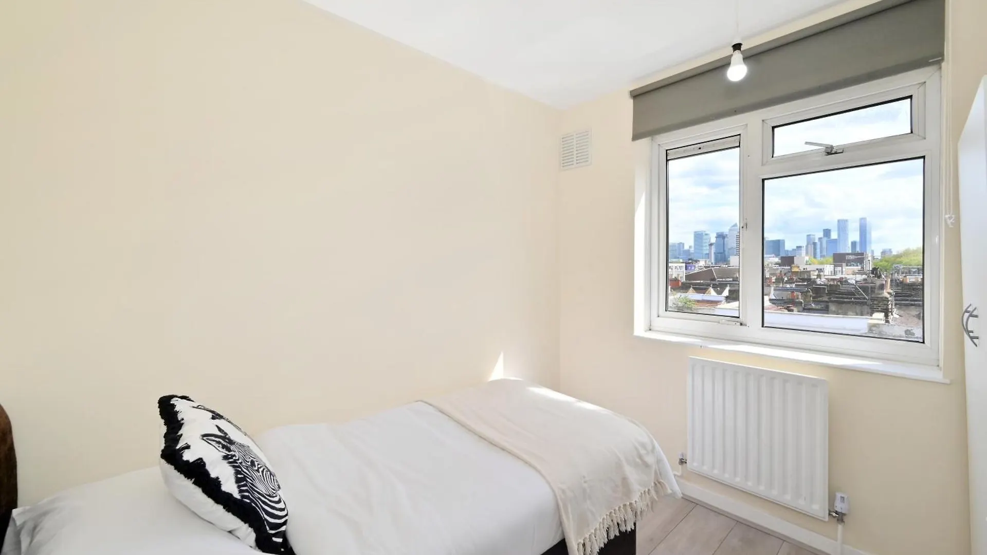 Apartment Spacious 5 Bedroom 3 Mins Walk From Mile End London United Kingdom