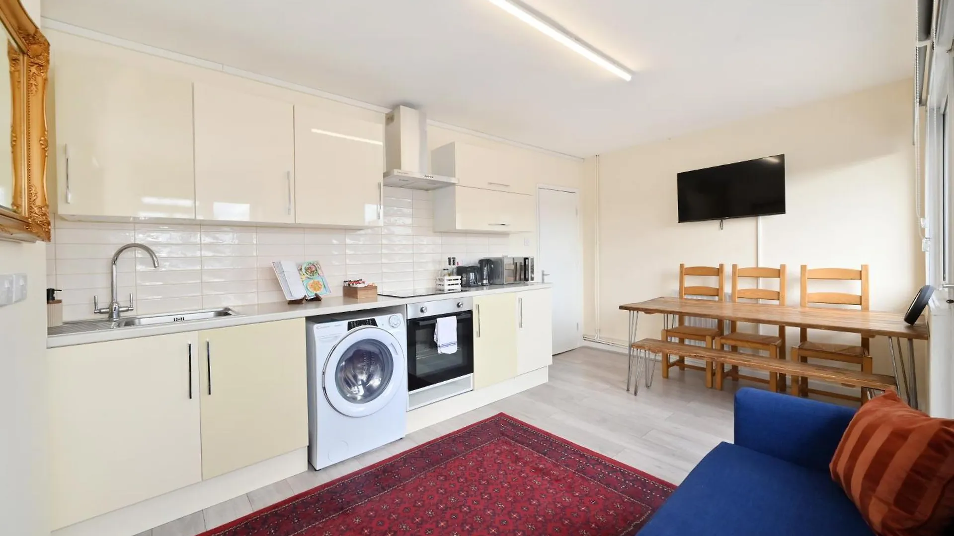 Apartment Spacious 5 Bedroom 3 Mins Walk From Mile End London United Kingdom